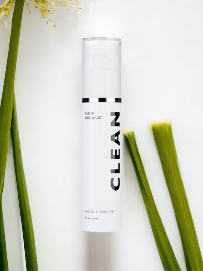 AQUA ORGANIC Facial Cleanser